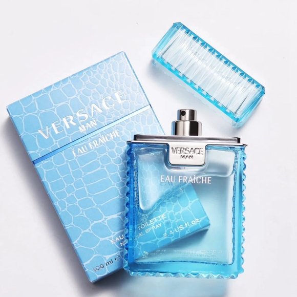 Versace Man Eau Fraiche Eau de Toilette Cologne Men 3.4 fl Oz 100ml - Picture 3 of 5